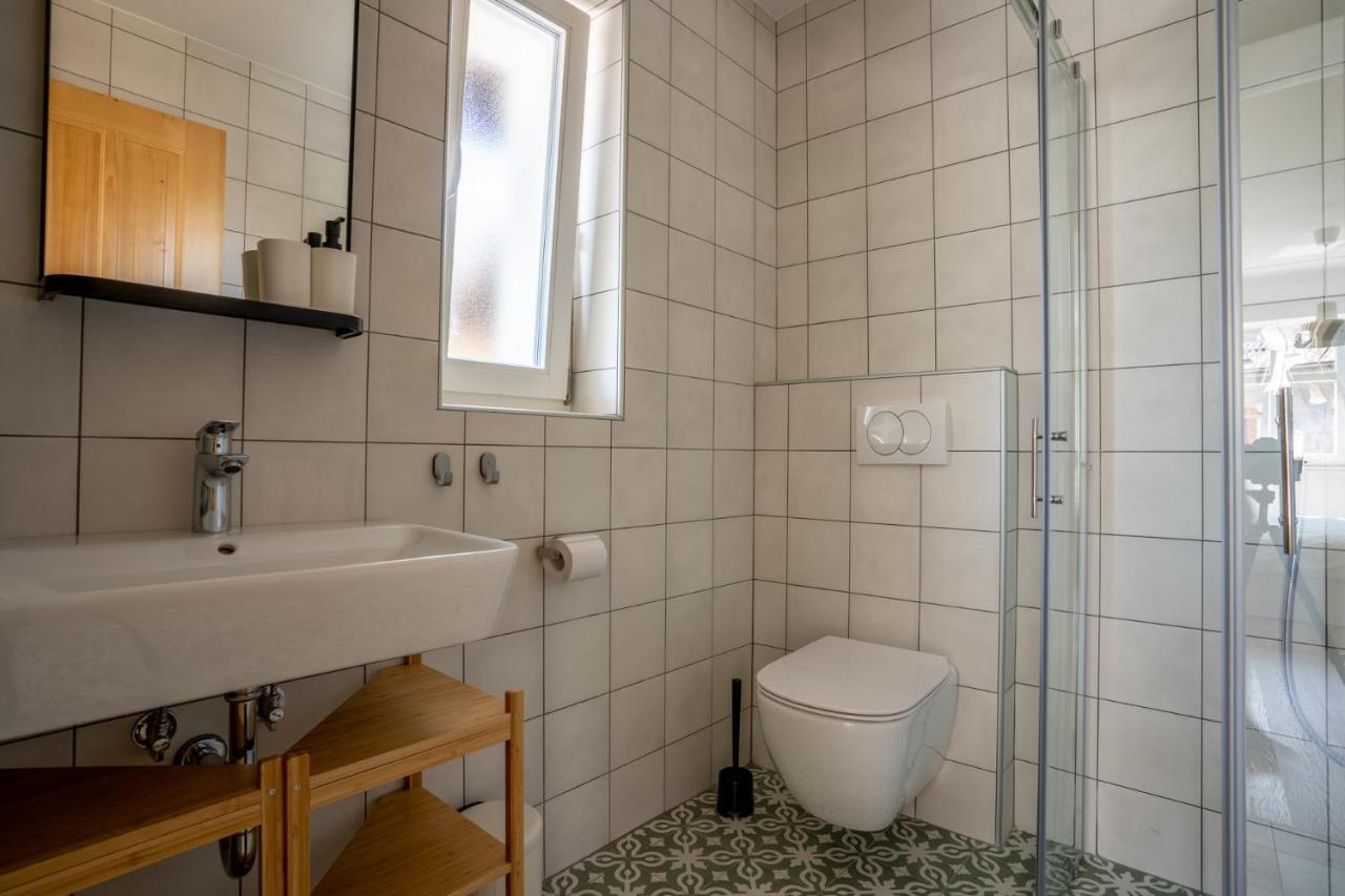 Corner House Apartments Near Lake Bled ราโดว์ลิตซา ภายนอก รูปภาพ