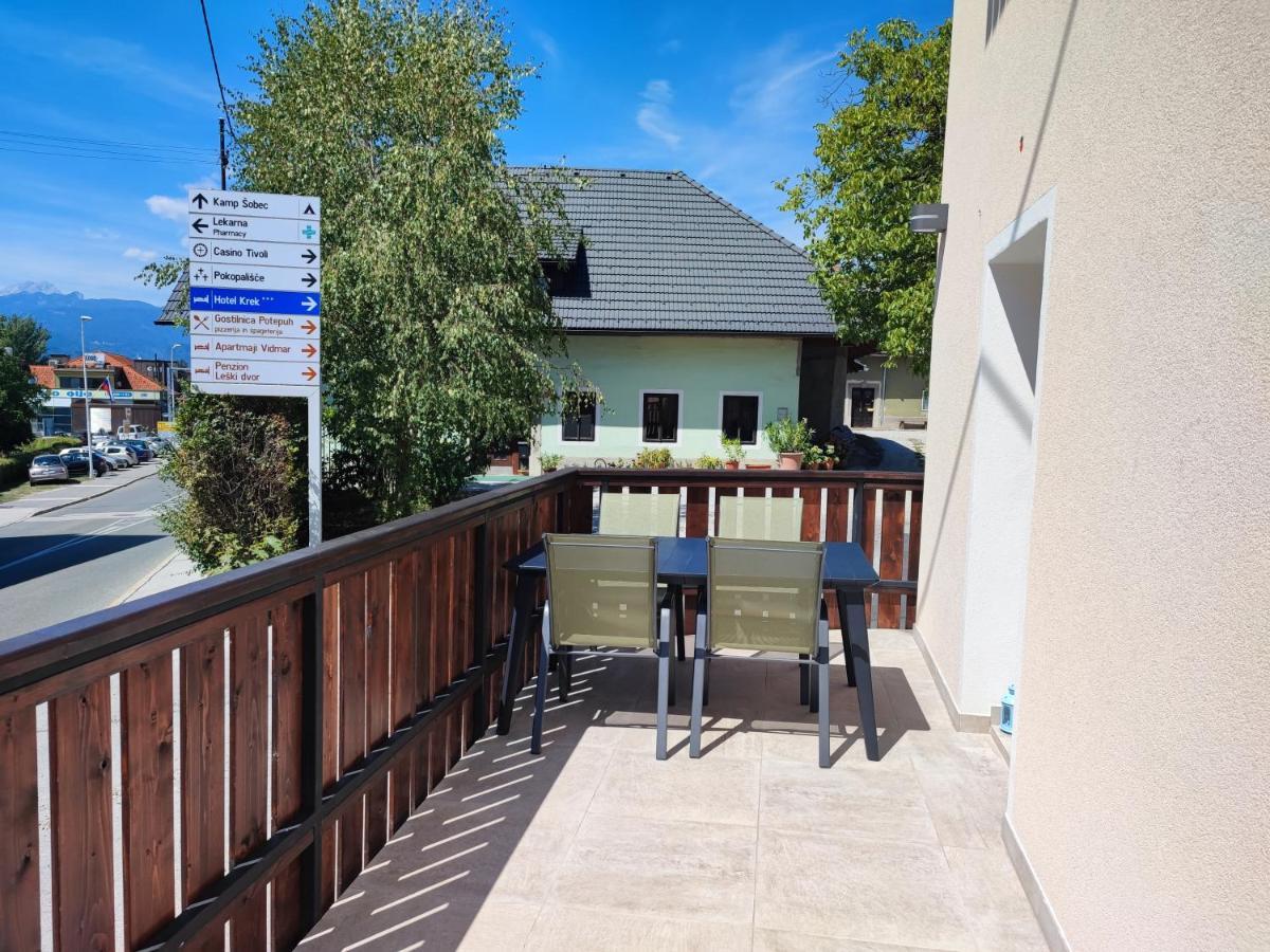Corner House Apartments Near Lake Bled ราโดว์ลิตซา ภายนอก รูปภาพ